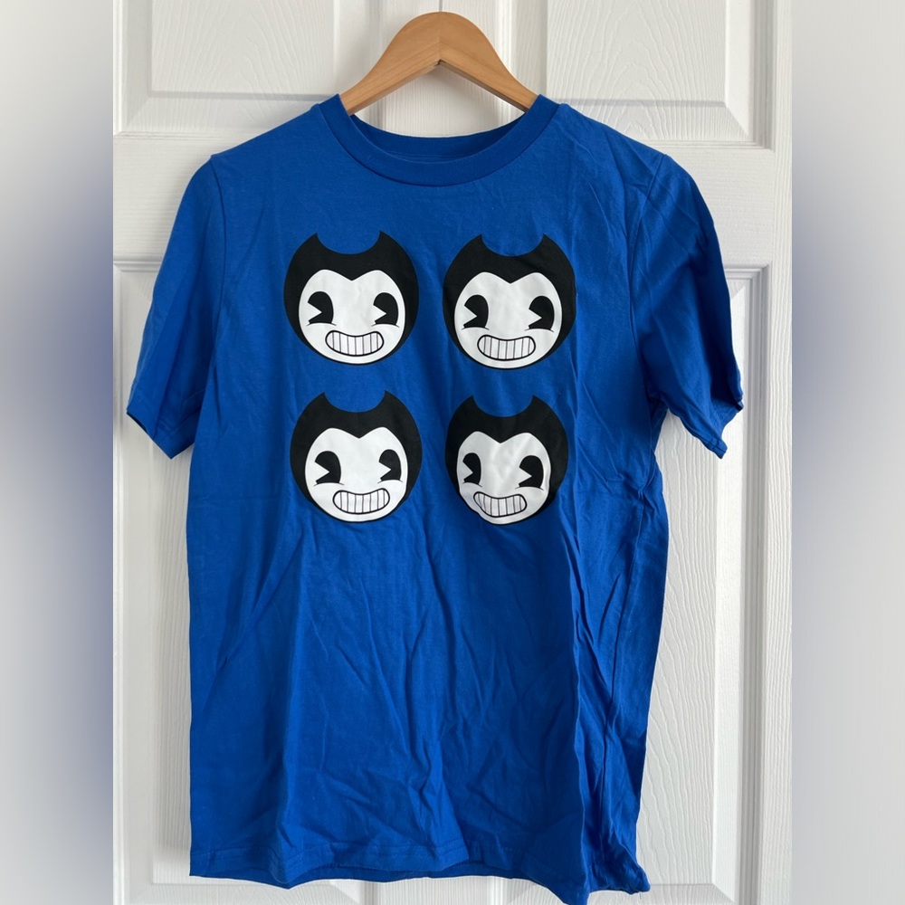 NWT royal blue size XL BENDY short sleeve Tshirt.